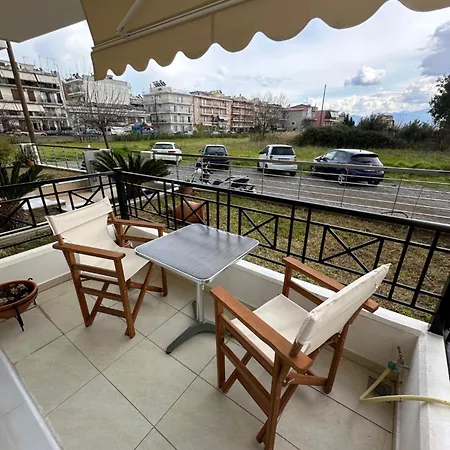 R Apartment Nafpaktos Exterior photo